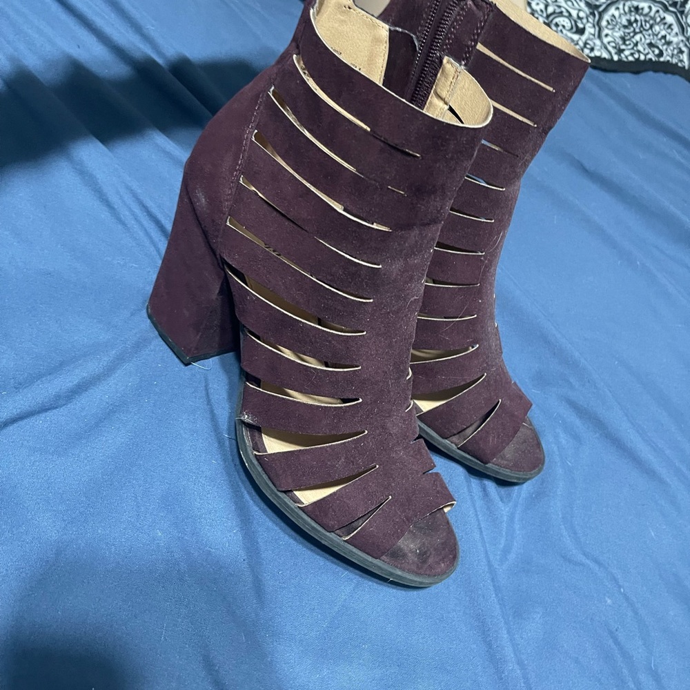Burgundy heels, open toe wedge